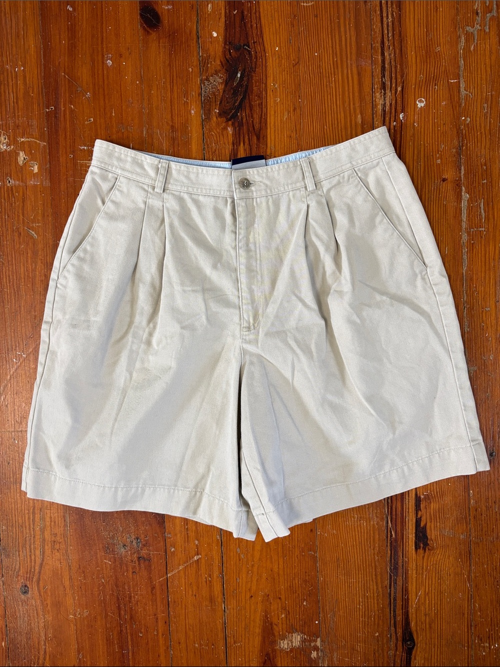 Vintage 1990s Liz Claiborne Sport Cream Pleated High-Rise Shorts Size 16